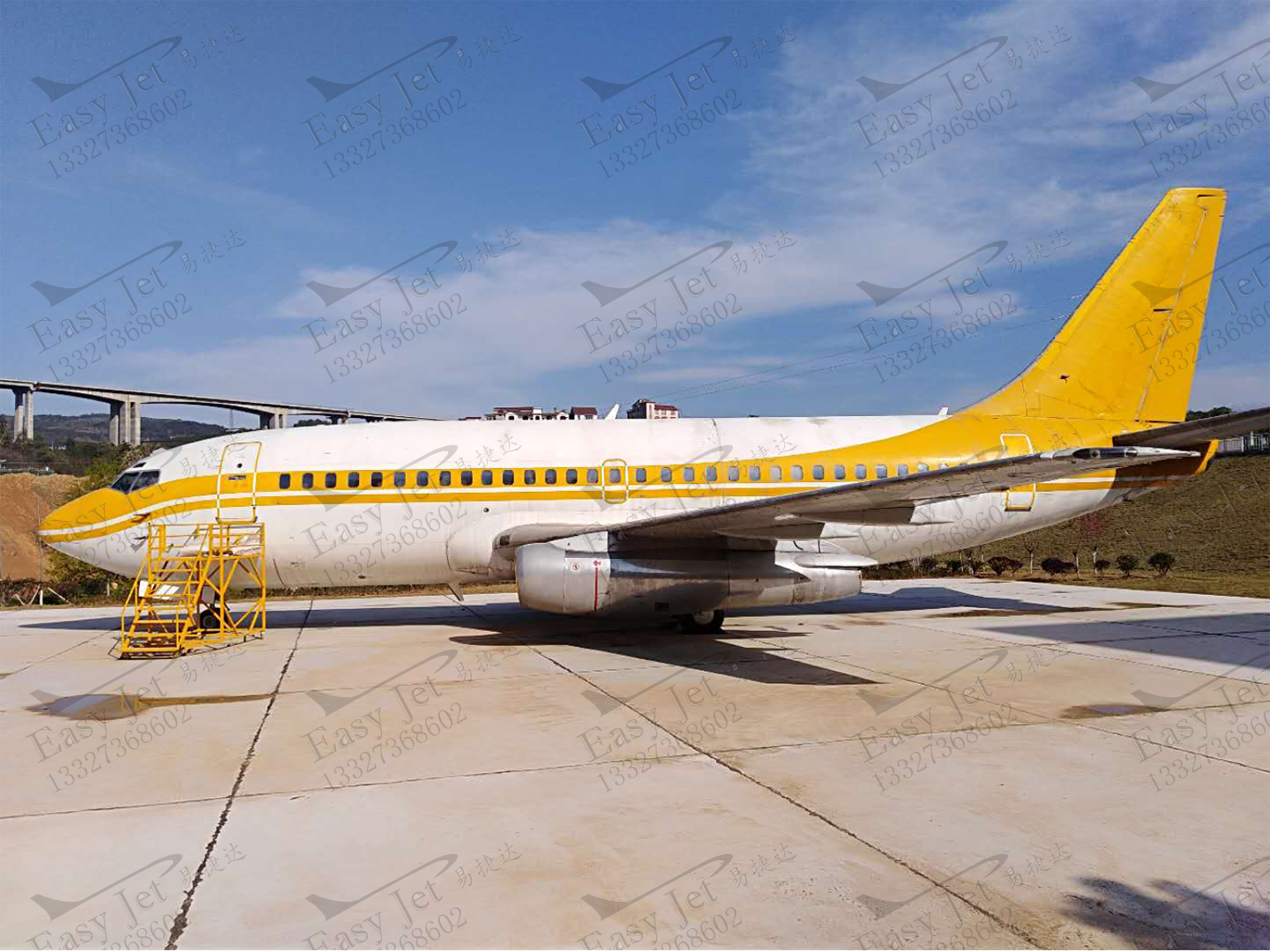 张家界航空职业技术学院采购大型客机波音737-200验收交付